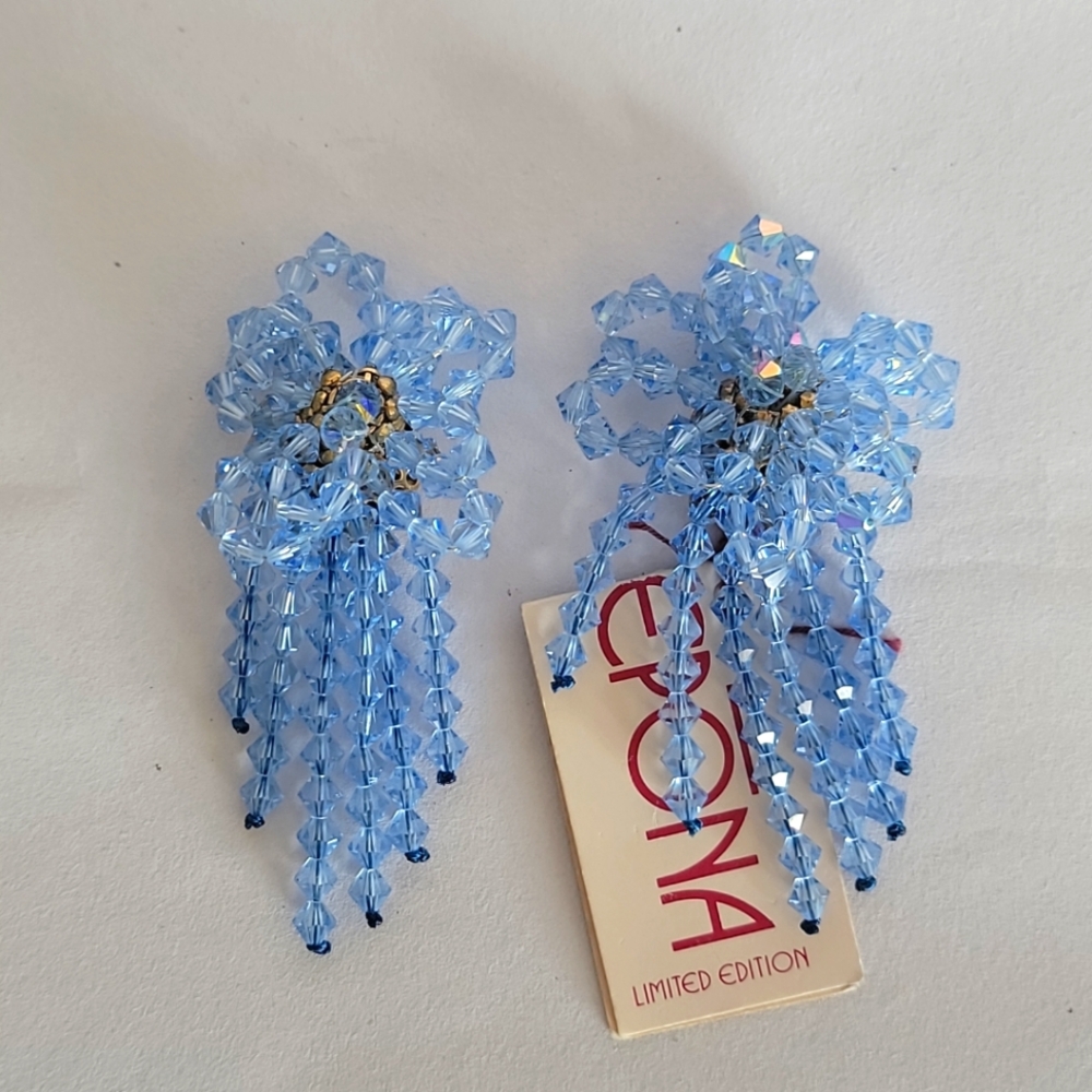 ⚜️VTG Austrian Crystal Sky Blue Beaded Dangle Earrings NWT
